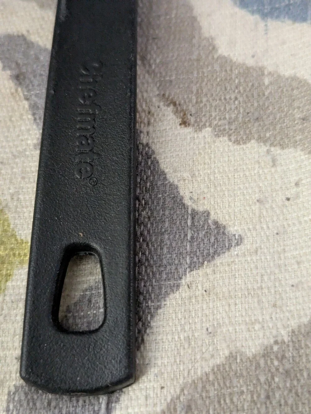 Chefmate Brand cooking utensils, a slotted turner and a solid spatula Black